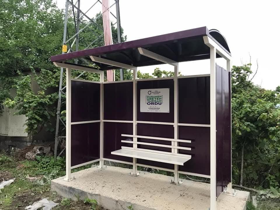 1500 DURAK YERLERİNE TAKILDI
