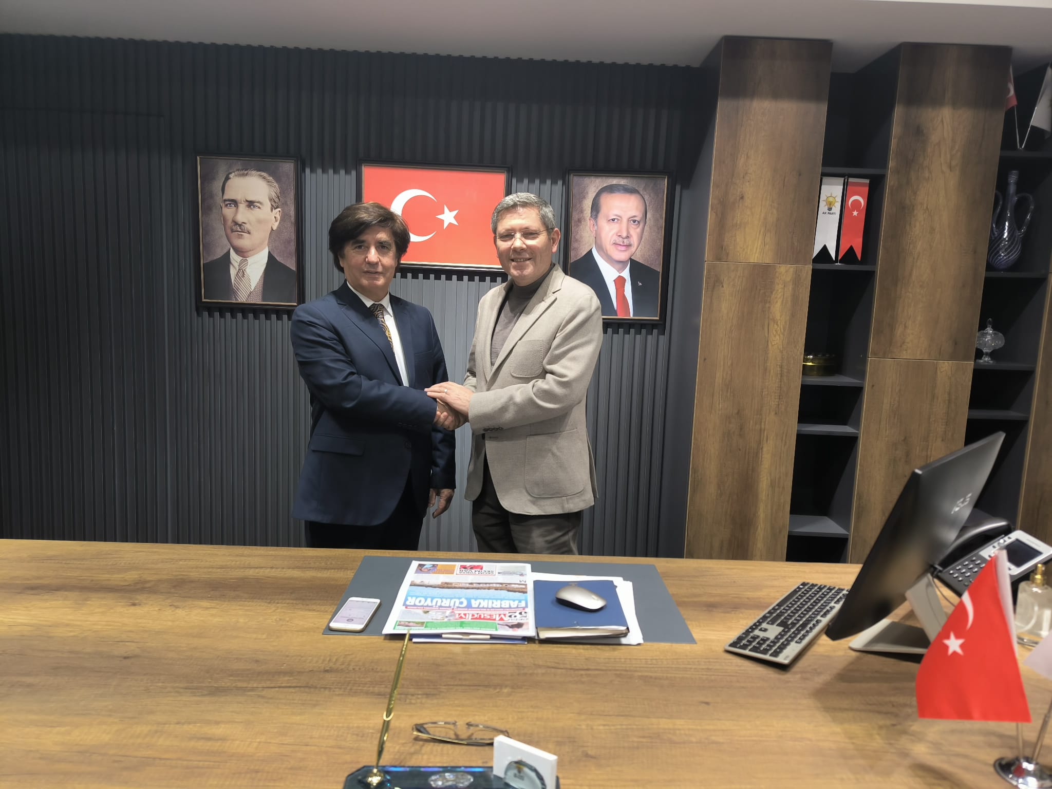 AK PARTİ BEYKOZ İLÇE BAŞKANI ÖZKAN AYDUĞAN'A TEBRİK ZİYARETİ