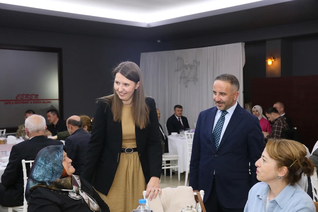 Perşembeli Şehit Aileleri ve Gaziler İftar Programında Bir Araya Geldi Perşembeli Şehit Aileleri ve Gaziler İftar Programında Bir Araya Geldi