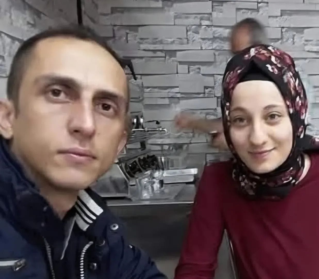 29 YAŞINDAKİ EŞİNİ ÖLDÜRÜP SOSYAL MEDYADAN DUYURDU 29 YAŞINDAKİ EŞİNİ ÖLDÜRÜP SOSYAL MEDYADAN DUYURDU