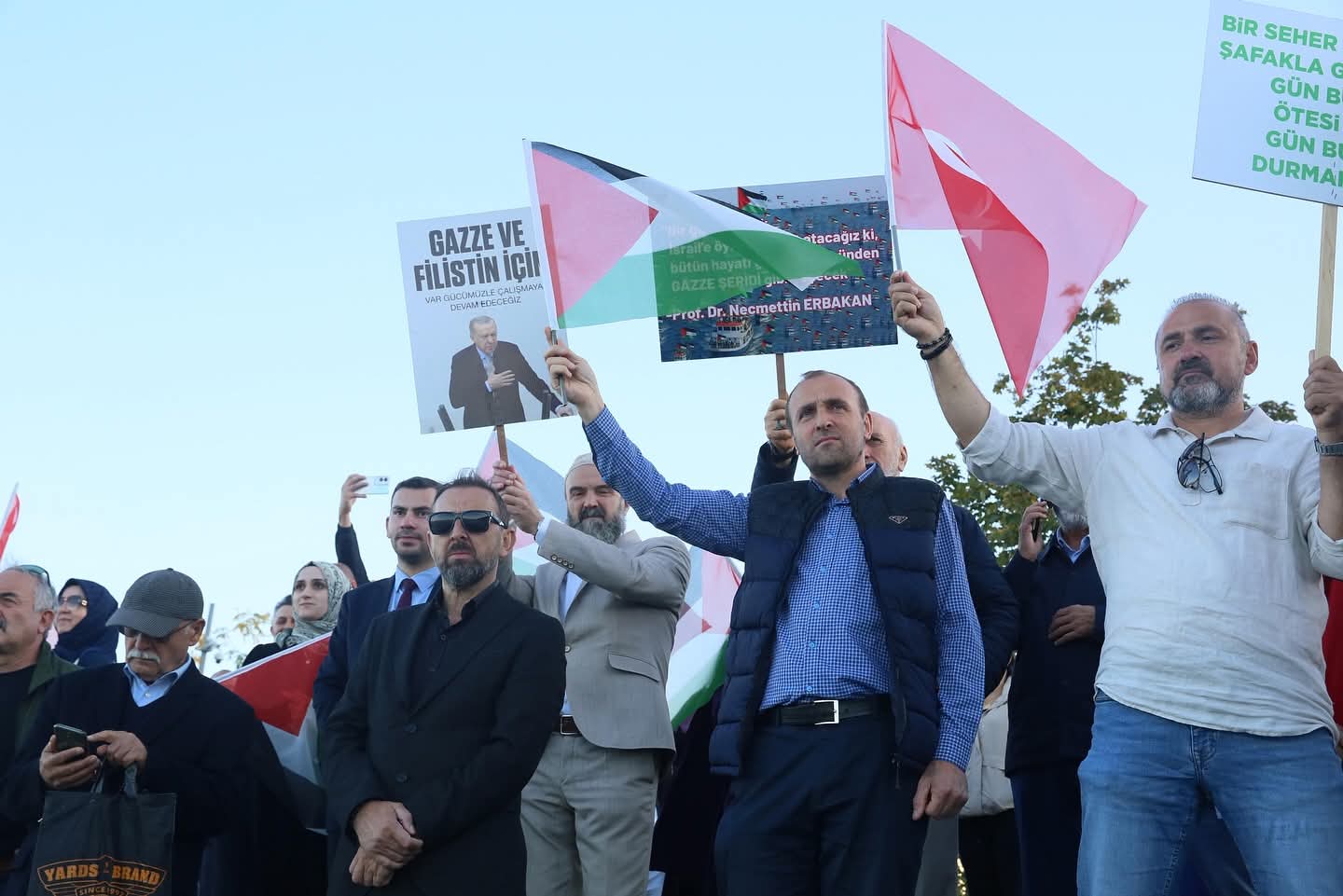 PERŞEMBELİLER GAZZE İÇİN ORDU'YA YÜRÜDÜ