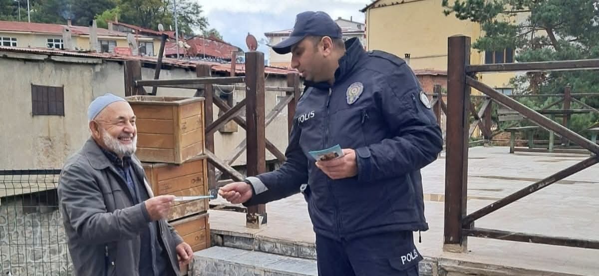 MESUDİYE'DE POLİSTEN DOLANDIRICILIK UYARISI