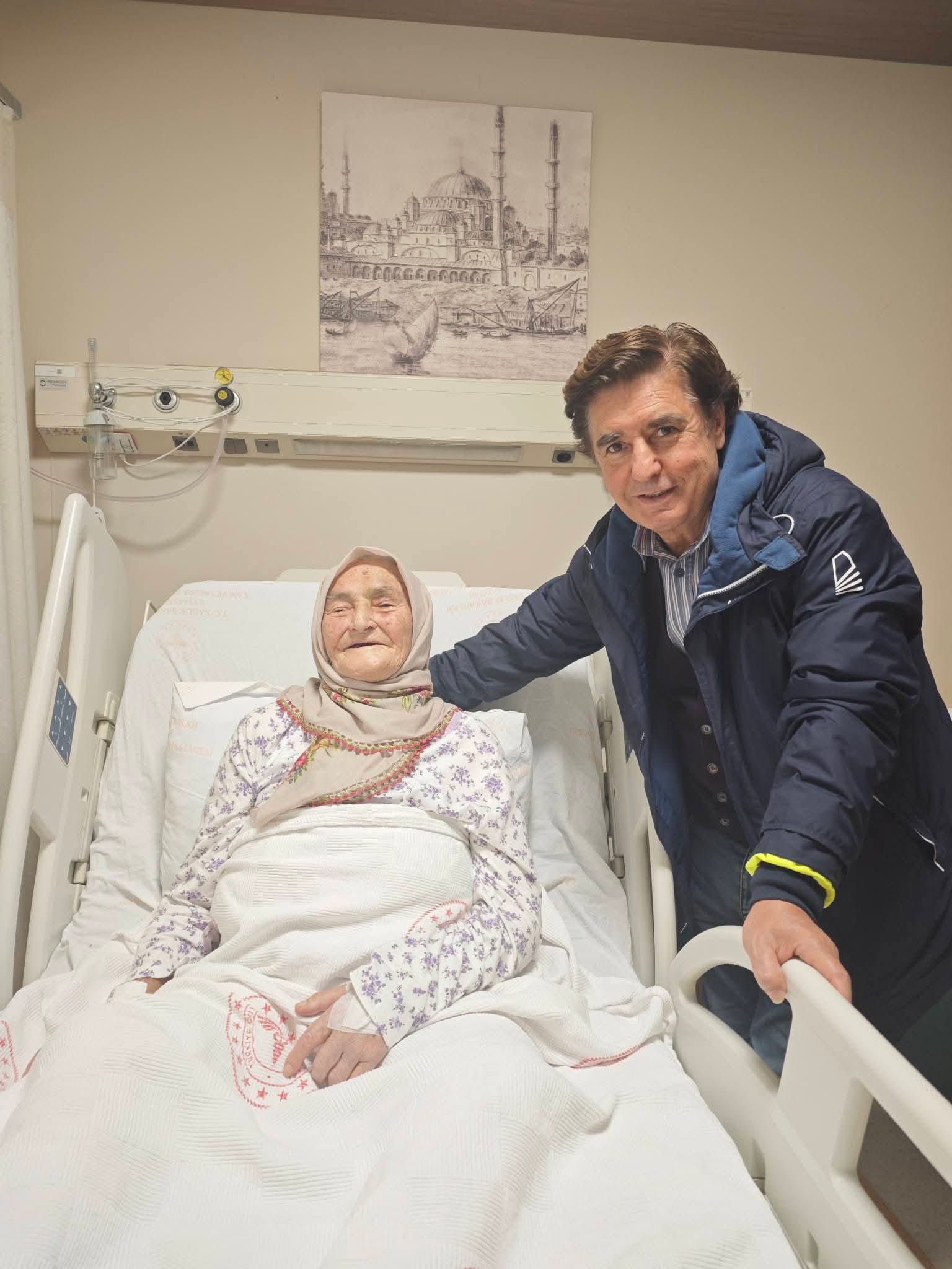 YUKARI GÖKÇELİ HAMİYET UYSAL HASTANEDE TEDAVİ GÖRÜYOR YUKARI GÖKÇELİ HAMİYET UYSAL HASTANEDE TEDAVİ GÖRÜYOR